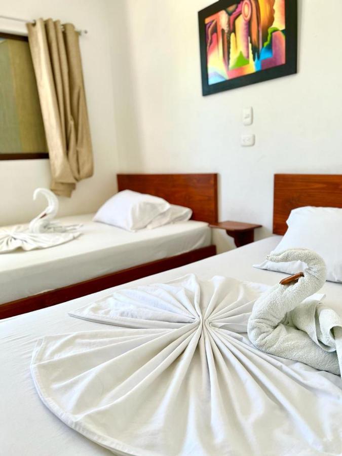 Hotel Paraiso Plaza Puerto Triunfo Buitenkant foto