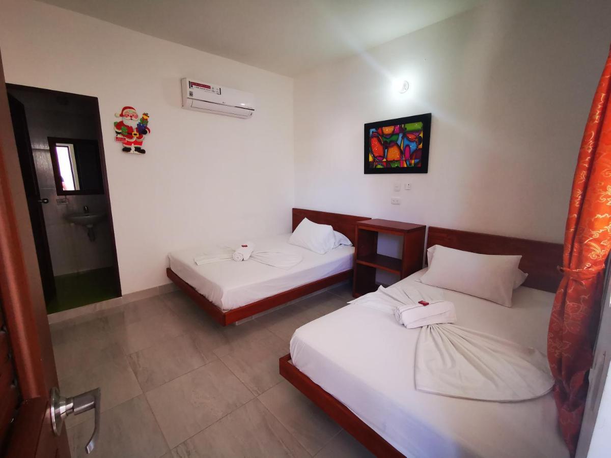 Hotel Paraiso Plaza Puerto Triunfo Buitenkant foto