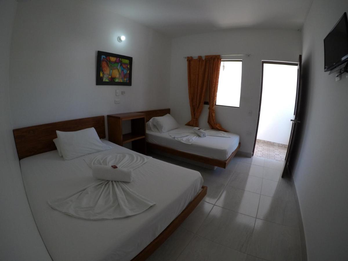 Hotel Paraiso Plaza Puerto Triunfo Buitenkant foto